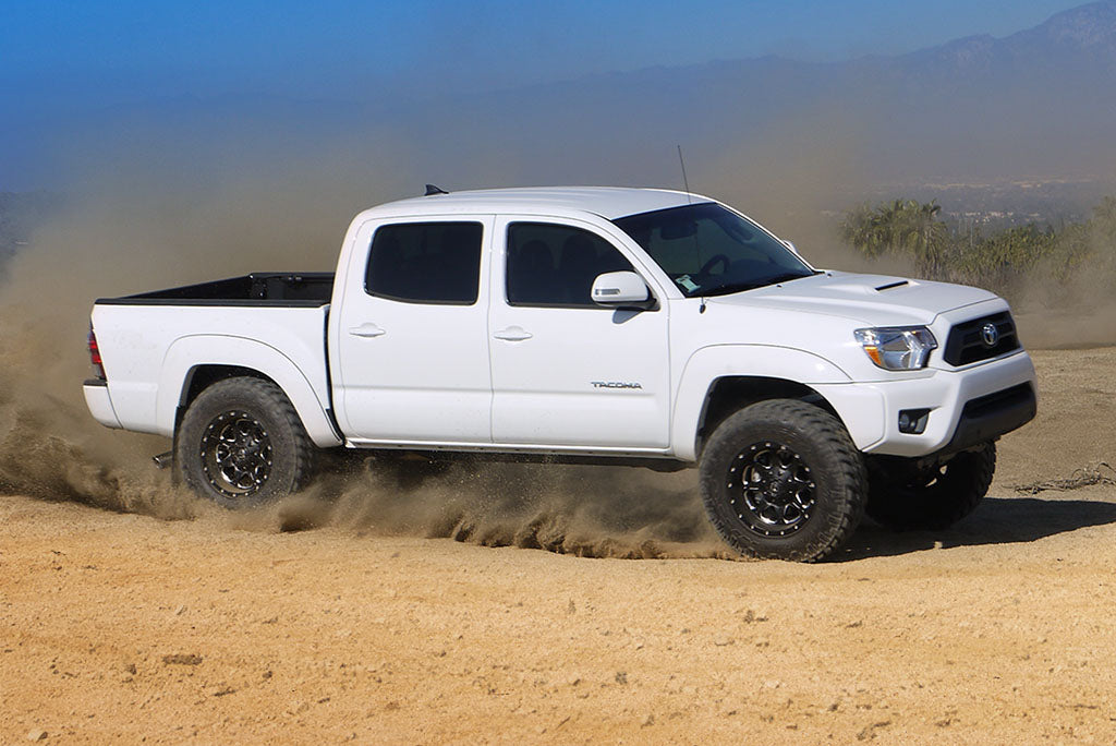 ICON Vehicle Dynamics 58735E-700 - 05-23 TACOMA EXT TRAVEL 2.5 VS RR CDEV COILOVER KIT 700LB 1