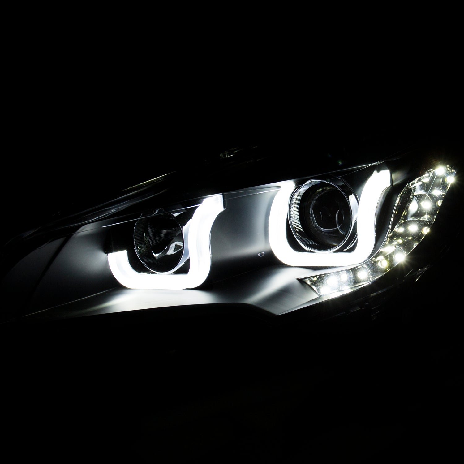 ANZO USA 111324 - Headlight Set