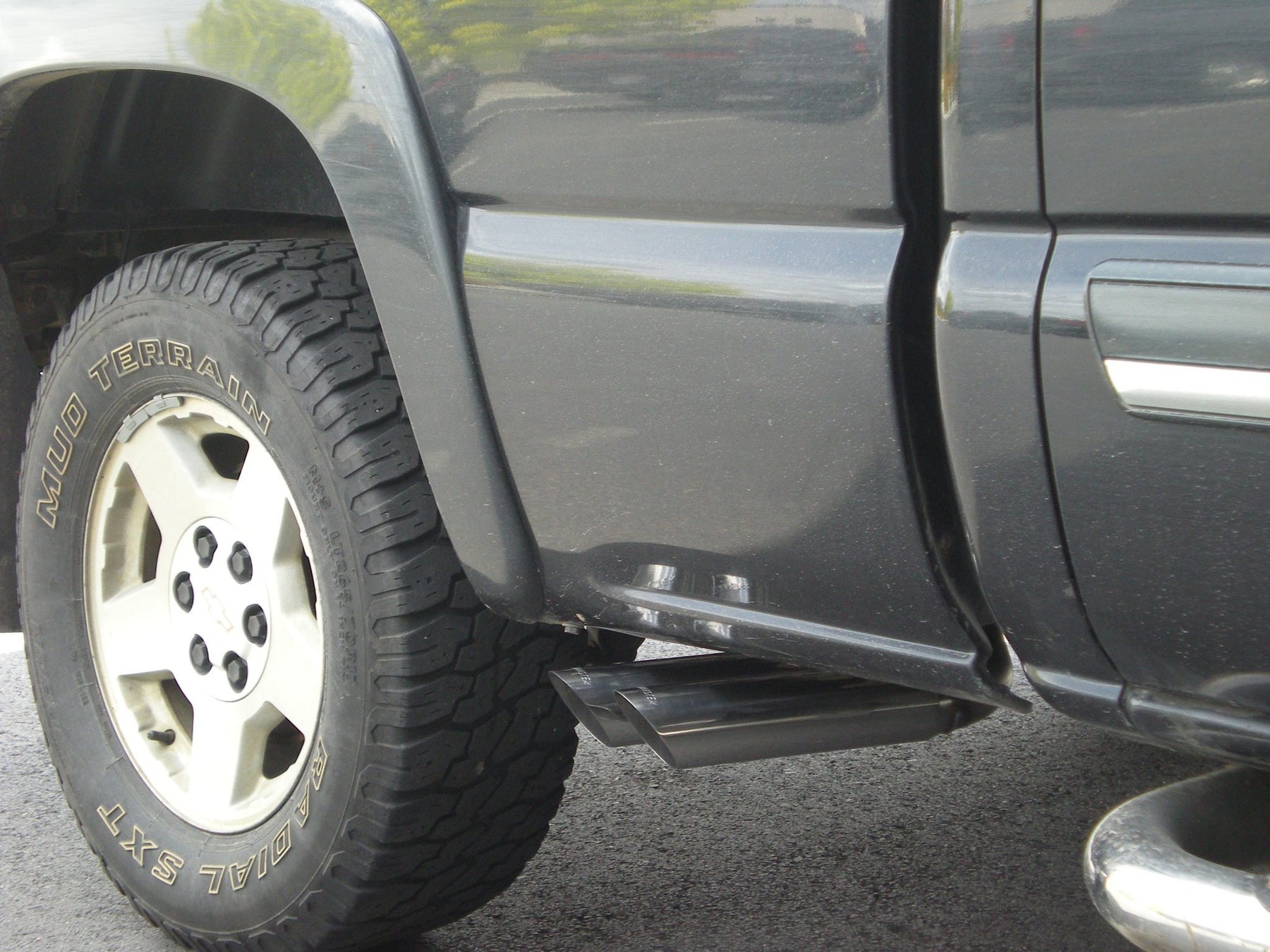 Flowmaster 17395 - American Thunder Cat-Back Exhaust System Fits 1999-2007 (2007 Classic Only) Silverado/Sierra 1500 Trucks With 4.8L Or 5.3L Engine Extended Cab/Short Bed Only Aggressive Sound Flowmaster 2