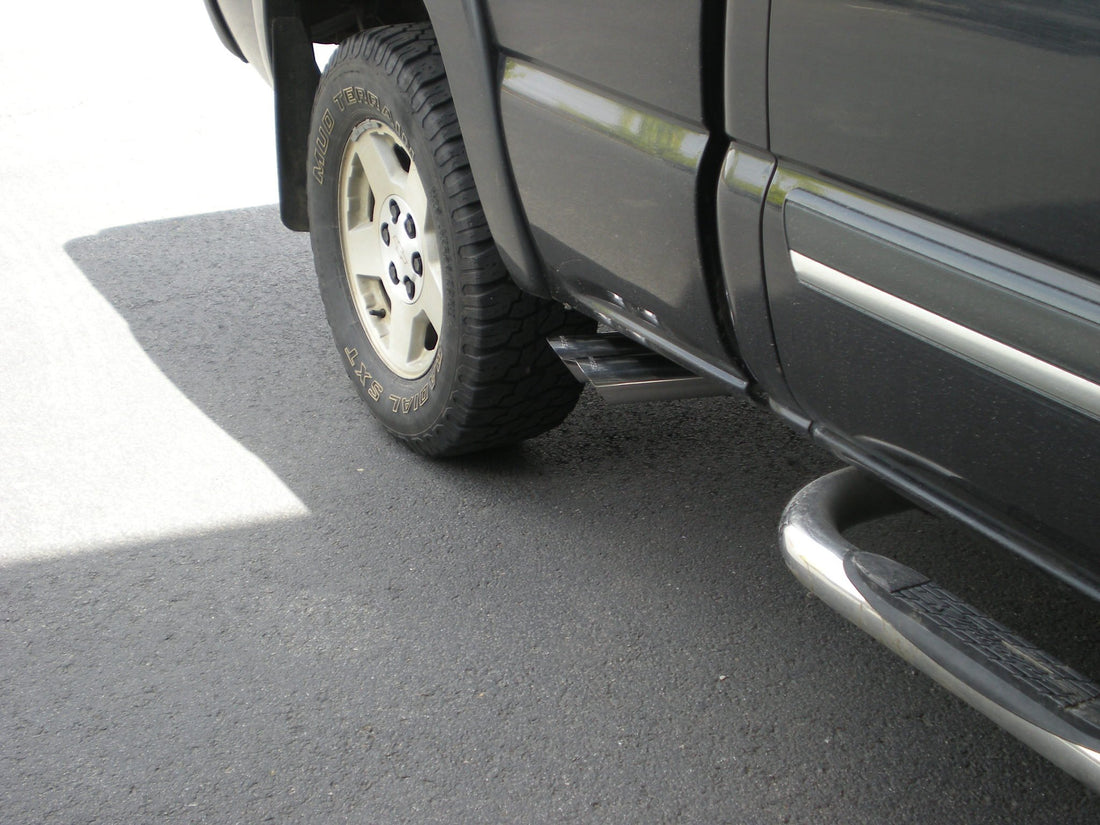 Flowmaster 17395 - American Thunder Cat-Back Exhaust System Fits 1999-2007 (2007 Classic Only) Silverado/Sierra 1500 Trucks With 4.8L Or 5.3L Engine Extended Cab/Short Bed Only Aggressive Sound Flowmaster 3