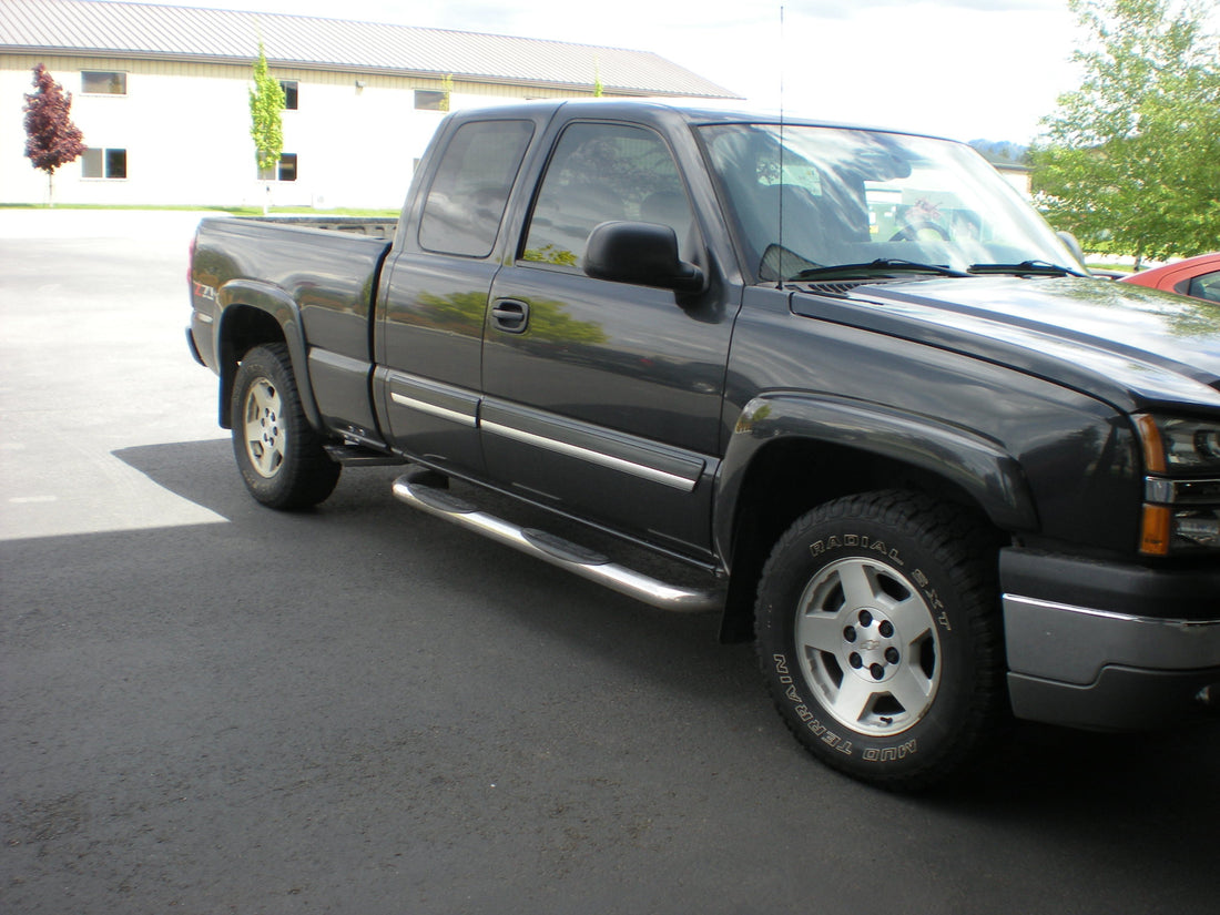 Flowmaster 17395 - American Thunder Cat-Back Exhaust System Fits 1999-2007 (2007 Classic Only) Silverado/Sierra 1500 Trucks With 4.8L Or 5.3L Engine Extended Cab/Short Bed Only Aggressive Sound Flowmaster 4