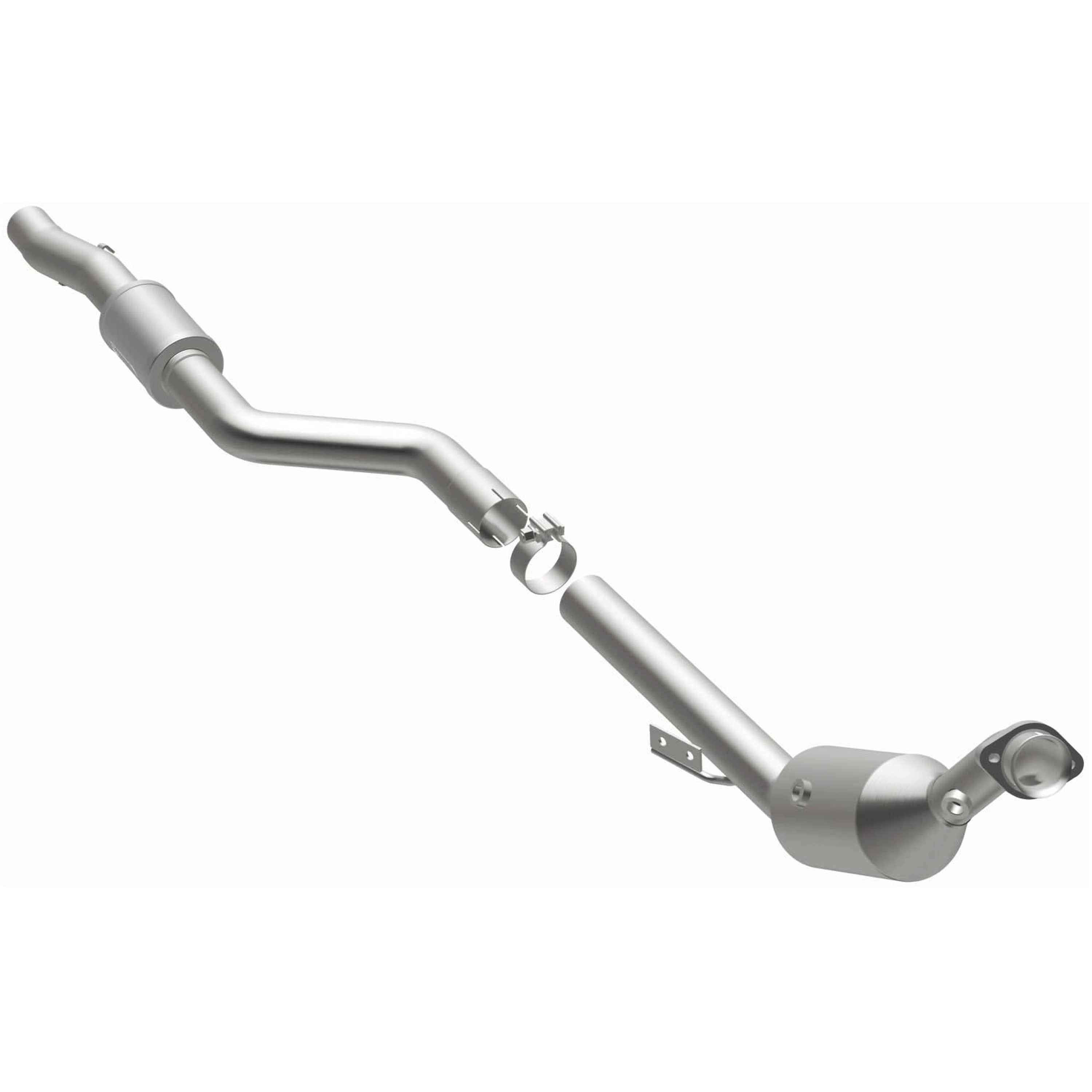 MagnaFlow Exhaust Products 21-569 - OEM Grade Direct-Fit Catalytic Converter 1
