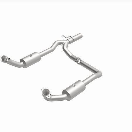 MagnaFlow Exhaust Products 21-599 - OEM Grade Direct-Fit Catalytic Converter 2