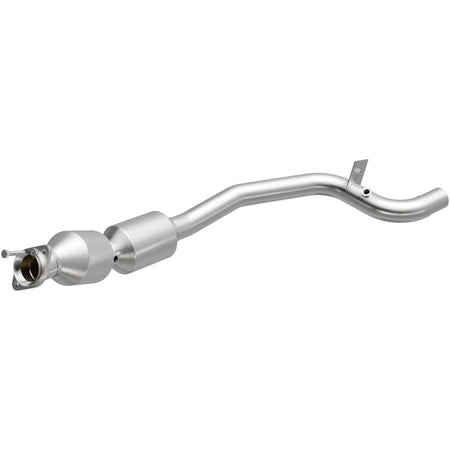 MagnaFlow Exhaust Products 21-608 - OEM Grade Direct-Fit Catalytic Converter 59
