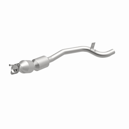 MagnaFlow Exhaust Products 21-608 - OEM Grade Direct-Fit Catalytic Converter 42