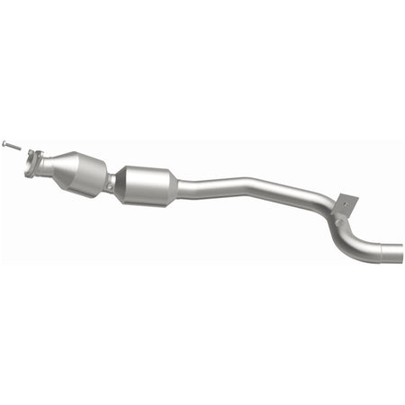 MagnaFlow Exhaust Products 21-608 - OEM Grade Direct-Fit Catalytic Converter 48