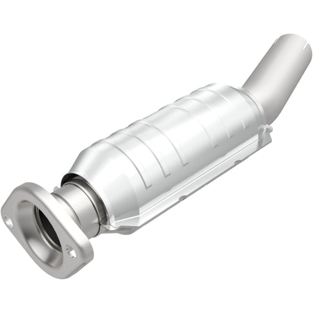 MagnaFlow Exhaust Products 23006 - HM Grade Direct-Fit Catalytic Converter 1