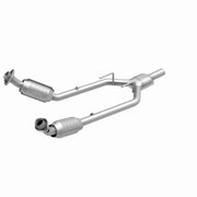 MagnaFlow Exhaust Products 23325 - HM Grade Direct-Fit Catalytic Converter