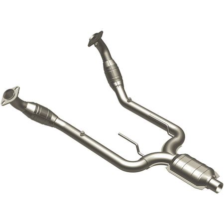 MagnaFlow Exhaust Products 23343 - HM Grade Direct-Fit Catalytic Converter 1