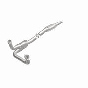 MagnaFlow Exhaust Products 23661 - HM Grade Direct-Fit Catalytic Converter 1
