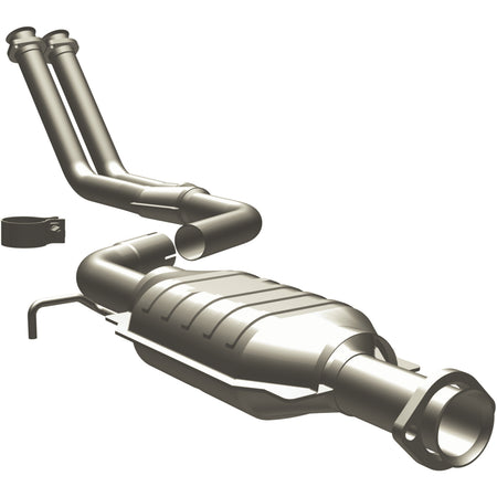 MagnaFlow Exhaust Products 23846 - Standard Grade Direct-Fit Catalytic Converter 1