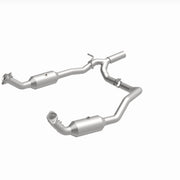MagnaFlow Exhaust Products 280014 OEM Grade premium catalytic converter for 2017-2019 Ford E-350 Super Duty/E-450 Super Duty