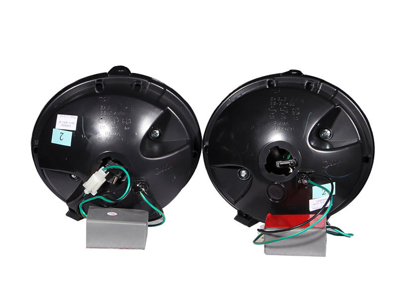 ANZO USA 321169 - Tail Light Set