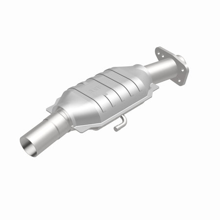 MagnaFlow Exhaust Products 3322418 - California CARB Direct-Fit Catalytic Converter 4