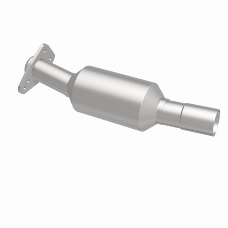 MagnaFlow Exhaust Products 3322431 - California CARB Direct-Fit Catalytic Converter 1