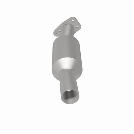 MagnaFlow Exhaust Products 3322431 - California CARB Direct-Fit Catalytic Converter 4