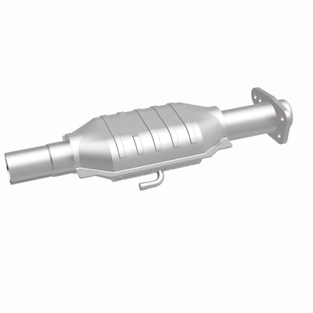 MagnaFlow Exhaust Products 3322447 - California CARB Direct-Fit Catalytic Converter 38