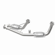 MagnaFlow Exhaust Products 444023 - California CARB Direct-Fit Catalytic Converter 1