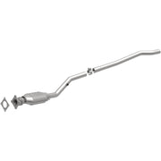 MagnaFlow Exhaust Products 4451279 - California CARB Direct-Fit Catalytic Converter 1