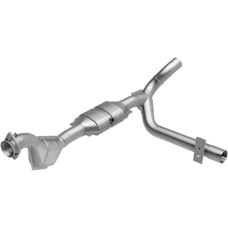 MagnaFlow Exhaust Products 447124 - California CARB Direct-Fit Catalytic Converter 1