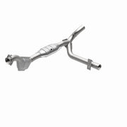 MagnaFlow Exhaust Products 447124 - California CARB Direct-Fit Catalytic Converter 3