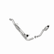 MagnaFlow Exhaust Products 447244 - California CARB Direct-Fit Catalytic Converter 1