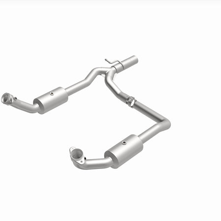 MagnaFlow Exhaust Products 4551599 - California CARB Direct-Fit Catalytic Converter 1