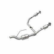 MagnaFlow Exhaust Products 458003 - California CARB Direct-Fit Catalytic Converter 1