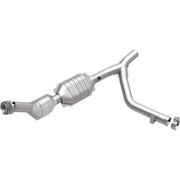 MagnaFlow Exhaust Products 458033 - California CARB Direct-Fit Catalytic Converter 1