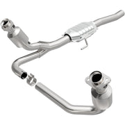 MagnaFlow Exhaust Products 458043 - California CARB Direct-Fit Catalytic Converter 1
