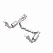 MagnaFlow Exhaust Products 4651097 California premium catalytic converter for 2004-2006 Chevrolet/GMC/Cadillac, view 3