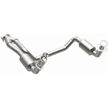 MagnaFlow Exhaust Products 4651097 - California CARB Direct-Fit Catalytic Converter 5