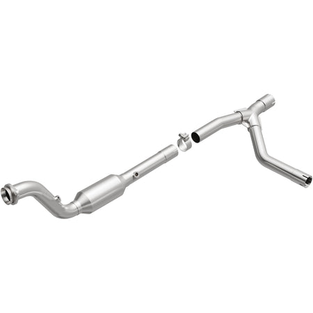 MagnaFlow Exhaust Products 4651597 - California CARB Direct-Fit Catalytic Converter 1
