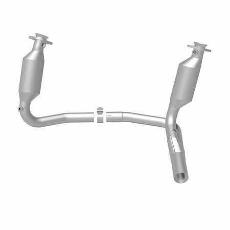 MagnaFlow Exhaust Products 4651657 - California CARB Direct-Fit Catalytic Converter 1