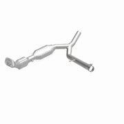 MagnaFlow Exhaust Products 49706 - OEM Grade Direct-Fit Catalytic Converter 3