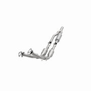 MagnaFlow Exhaust Products 49716 - OEM Grade Direct-Fit Catalytic Converter