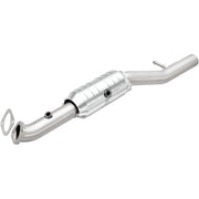 MagnaFlow Exhaust Products 49843 - OEM Grade Direct-Fit Catalytic Converter 1