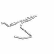 MagnaFlow Exhaust Products 51358 - OEM Grade Direct-Fit Catalytic Converter 1
