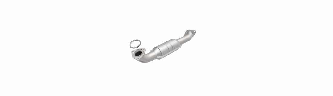 MagnaFlow Exhaust Products 51689 - OEM Grade Direct-Fit Catalytic Converter