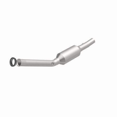 MagnaFlow Exhaust Products 51821 - OEM Grade Semi-Direct Fit Catalytic Converter 3