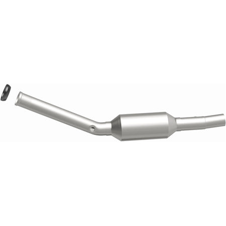 MagnaFlow Exhaust Products 51821 - OEM Grade Semi-Direct Fit Catalytic Converter 31