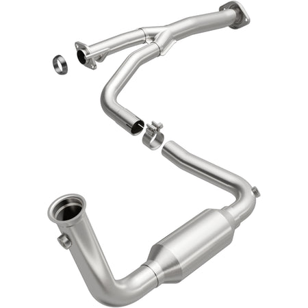 MagnaFlow Exhaust Products 5451582 - California CARB Direct-Fit Catalytic Converter 1