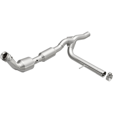 MagnaFlow Exhaust Products 5481744 - California CARB Direct-Fit Catalytic Converter 1