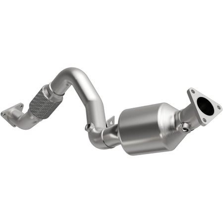 MagnaFlow Exhaust Products 5481943 - California CARB Direct-Fit Catalytic Converter 1