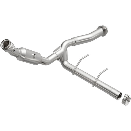 MagnaFlow Exhaust Products 5551139 - California CARB Direct-Fit Catalytic Converter 1