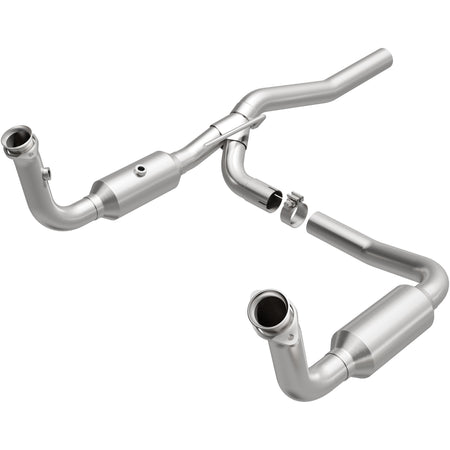 MagnaFlow Exhaust Products 5551187 - California CARB Direct-Fit Catalytic Converter 1