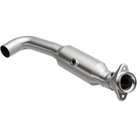 MagnaFlow Exhaust Products 5551467 - California CARB Direct-Fit Catalytic Converter 1