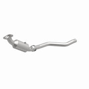 MagnaFlow Exhaust Products 5561244 - California CARB Direct-Fit Catalytic Converter 1