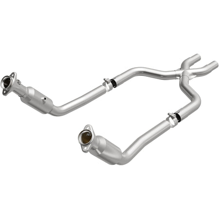 MagnaFlow Exhaust Products 5561977 - California CARB Direct-Fit Catalytic Converter 1
