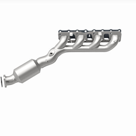 MagnaFlow Exhaust Products 5582357 - California CARB Manifold Catalytic Converter 1